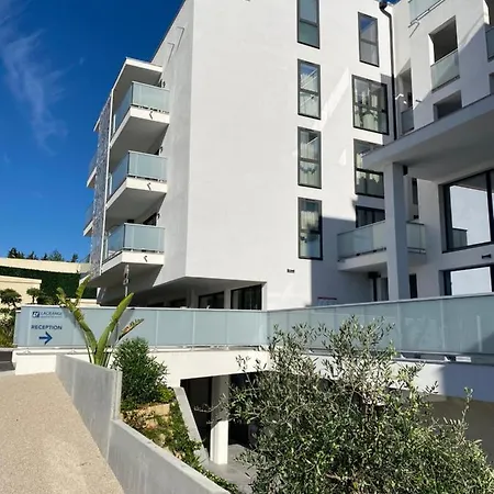 Lagrange Olympie Apartahotel