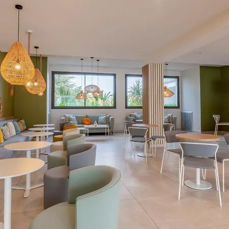 Hotel apartamentowy Lagrange Olympie