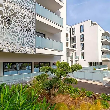 Lagrange Olympie 4* Antibes