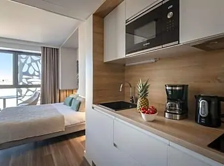 Lagrange Olympie Aparthotel Antibes